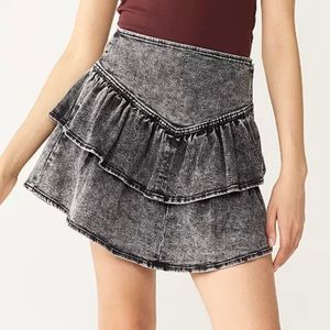 SO Juniors' Tiered Ruffled Denim Mini Skirt Size: 3/26W